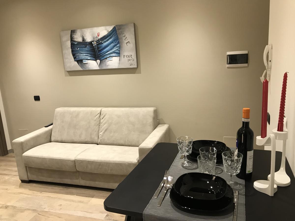 Sforza Apartment Near Duomo Milan Exterior photo